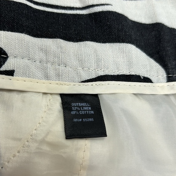 Express Design Studio Dress Shorts Women’s Size 0 Black/White Zebra Animal Print - Picture 8 of 11